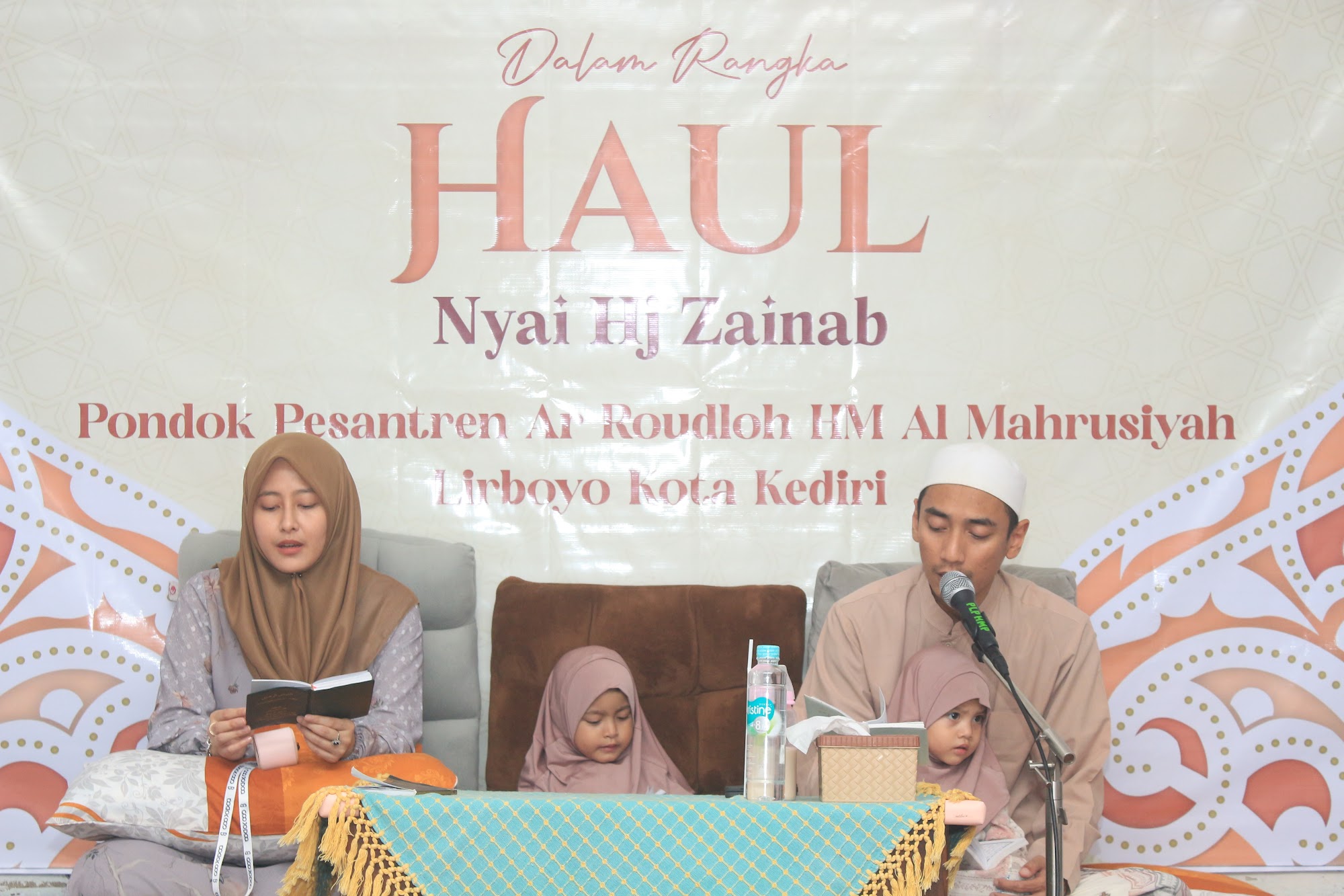 Haul Nyai Hj Zainab, Pondok Pesantren Ar-Roudloh Gelar Pembacaan Manaqib dan Maulid Diba’i