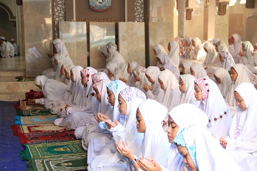 Nuansa Idul Adha Santri Putri Al-Mahrusiyah