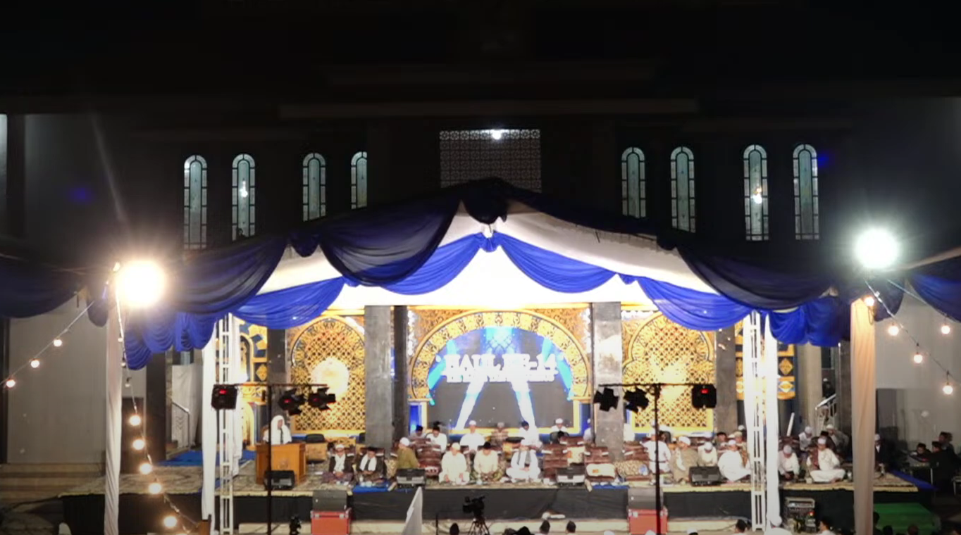 Gelora Syahdu dan Rindu di Haul KH Imam Yahya Mahrus Ke-14