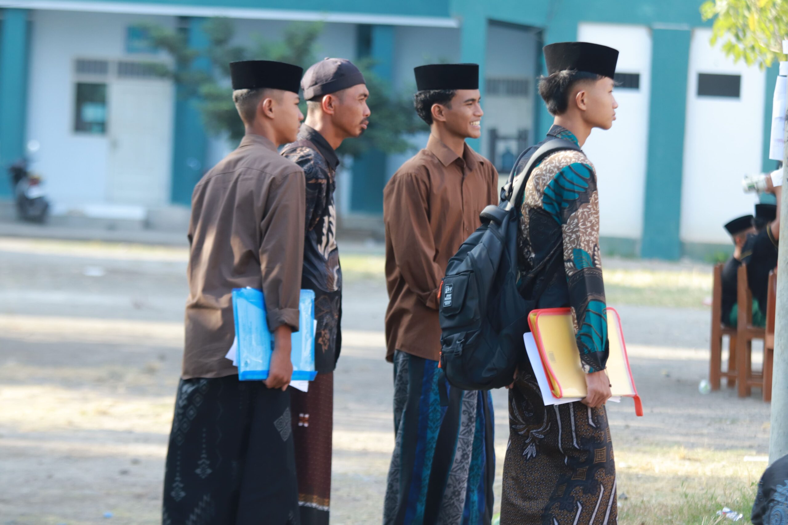 Enam Bekal Santri Baru: Membaca Kembali Nasihat dalam Nadzom Alala